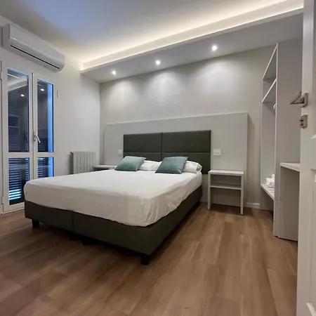 Levar Del Sole بيت ضيافة باسّينيانو سول تْرازي