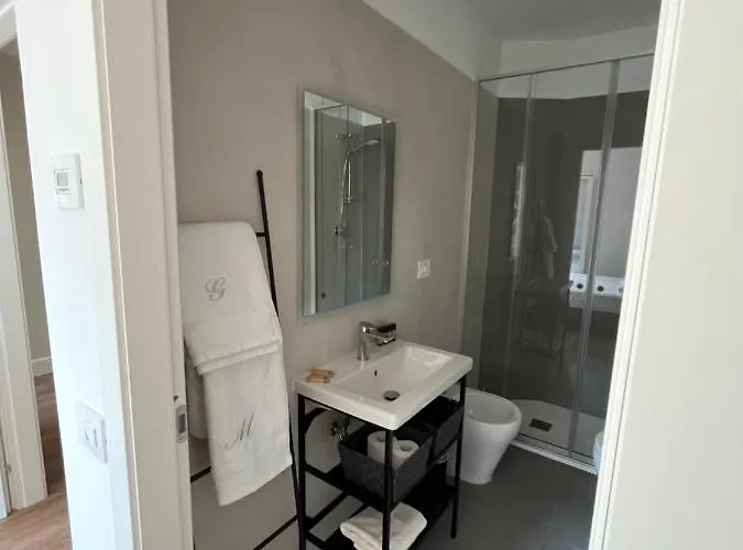 Affittacamere Levar Del Sole 3*